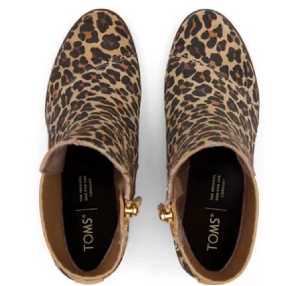Toms Tan Leopard Print Wedge Boots size 10